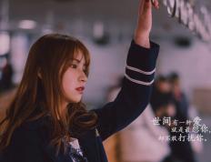 开云体育官方网站-钢铁长城阿坎吉，焦点之夜的无声基石