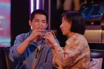 开云体育下载-中场永动机与战术革命的交响，巴尔韦德的稳定如何映照奥地利的终结