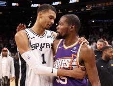 开云下载-灰熊封锁太阳，文班亚马成为关键先生