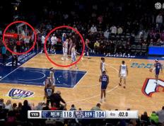 开云体育官网-灰熊不敌篮网，弗莱受伤提前退场