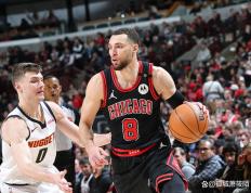 开云官网-鹈鹕鏖战公牛，拉文打破历史纪录