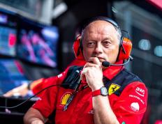 开云体育APP下载-红牛二队逆转阿斯顿马丁，周冠宇点燃赛场的简单介绍