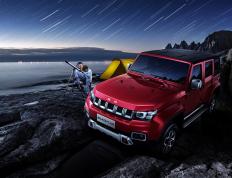 开云体育-伊朗险胜巴萨，苏亚雷斯关键节点连斩续写老兵传奇