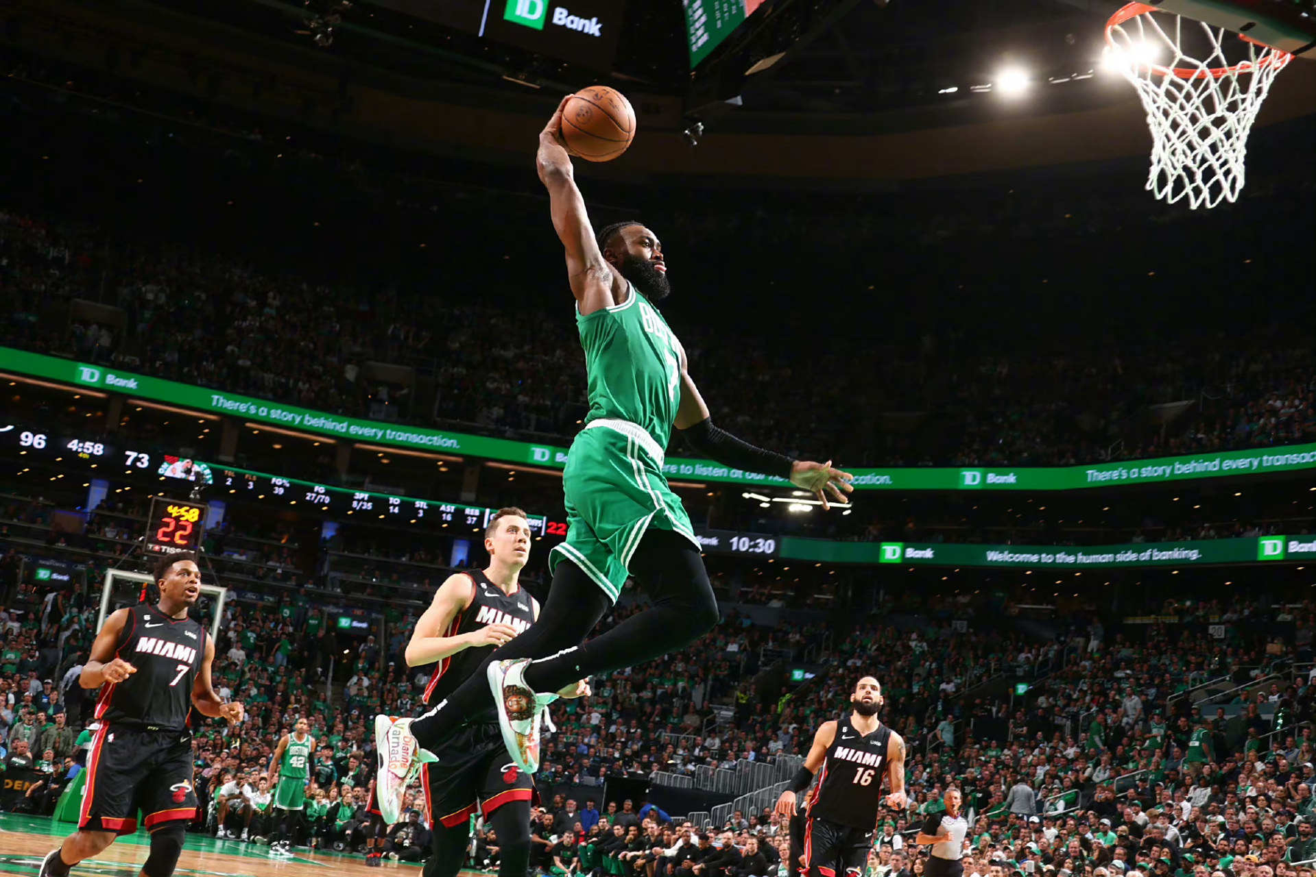 开云体育官网-关于热火惨败凯尔特人,联盟前景堪忧的信息