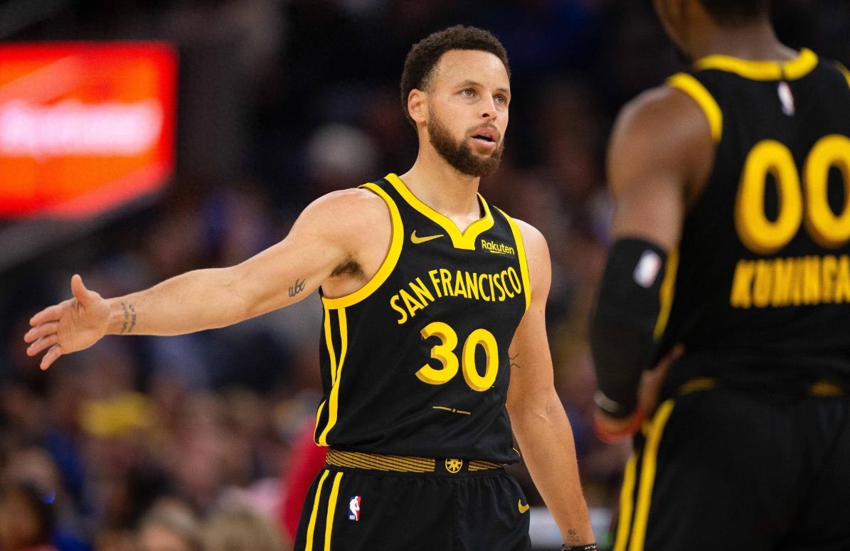 开云下载-关于爵士翻盘凯尔特人，库里高光表现的信息