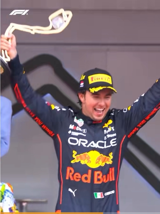 开云体育APP下载-关于红牛车队轻取雷诺车队,佩雷兹点燃赛场的信息