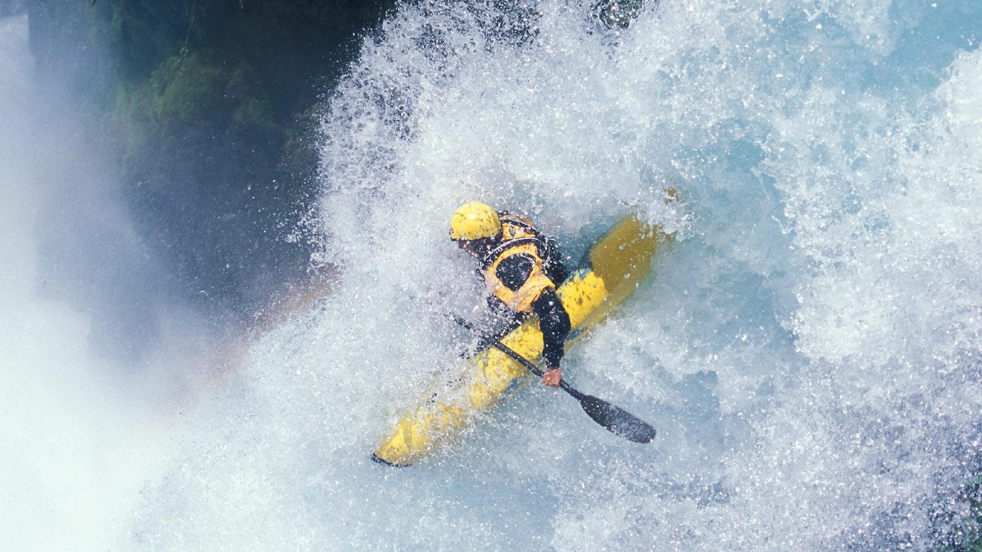 开云官网-当足球的战术齿轮遇上篮球的孤胆英雄，论里昂的集体智慧与罗德里的致命接管
