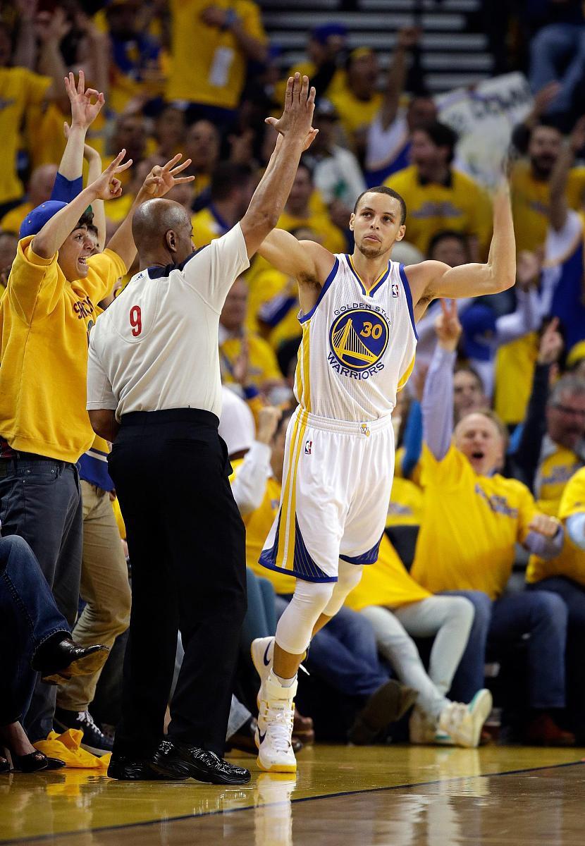 开云体育登录-库里状态火热，山西队战术压制76人